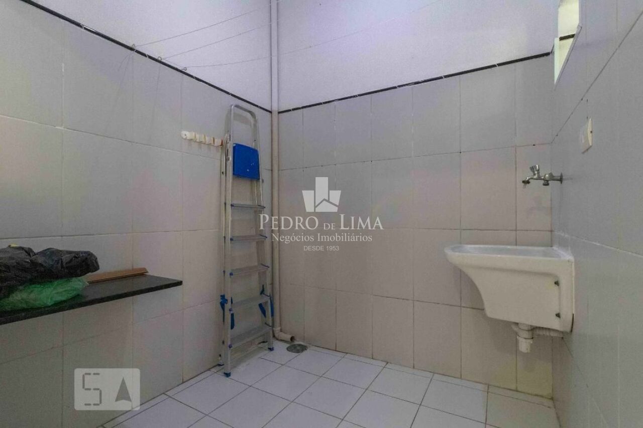 Sobrado em condomínio 69m²