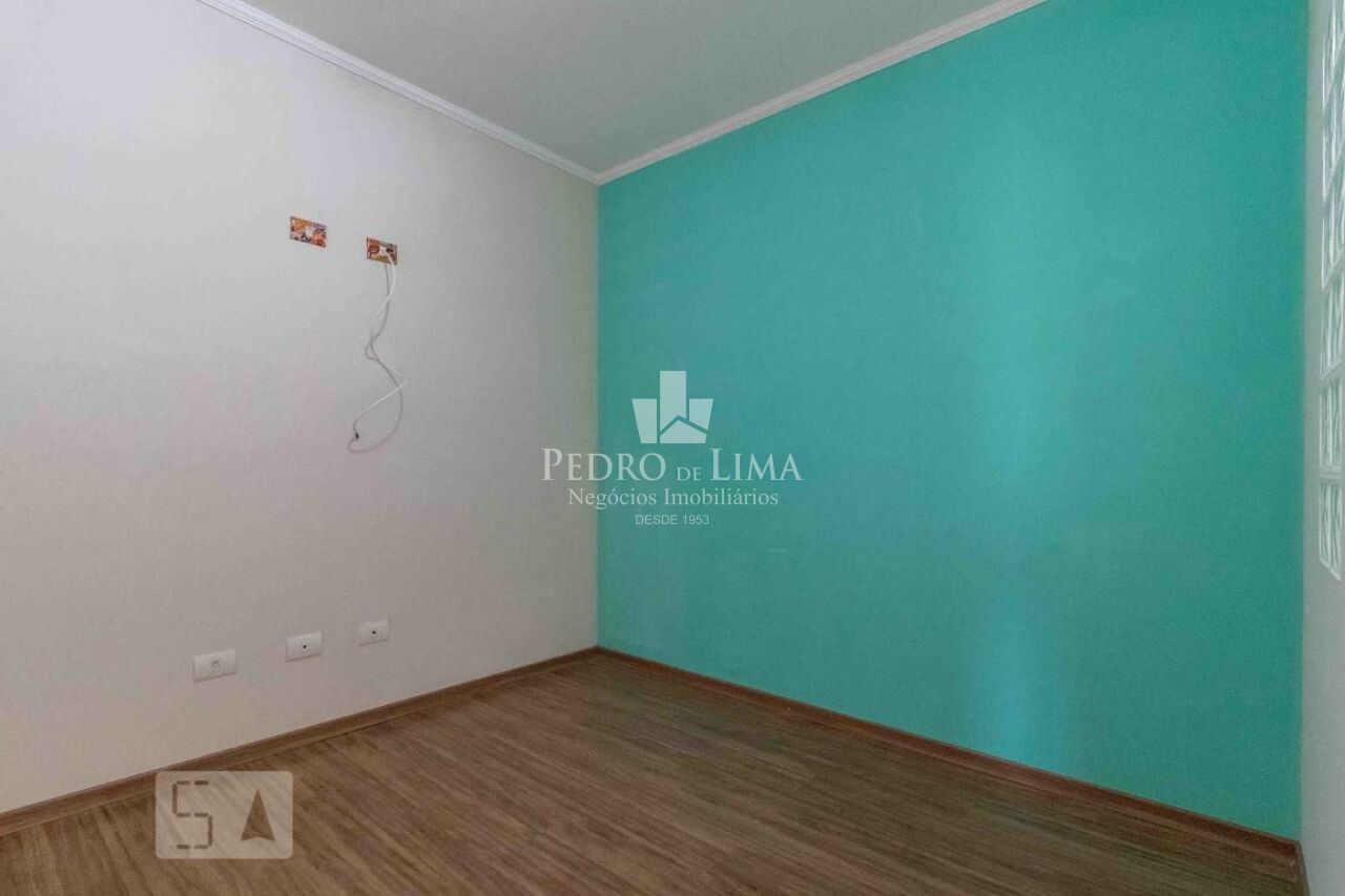 Sobrado em condomínio 69m²