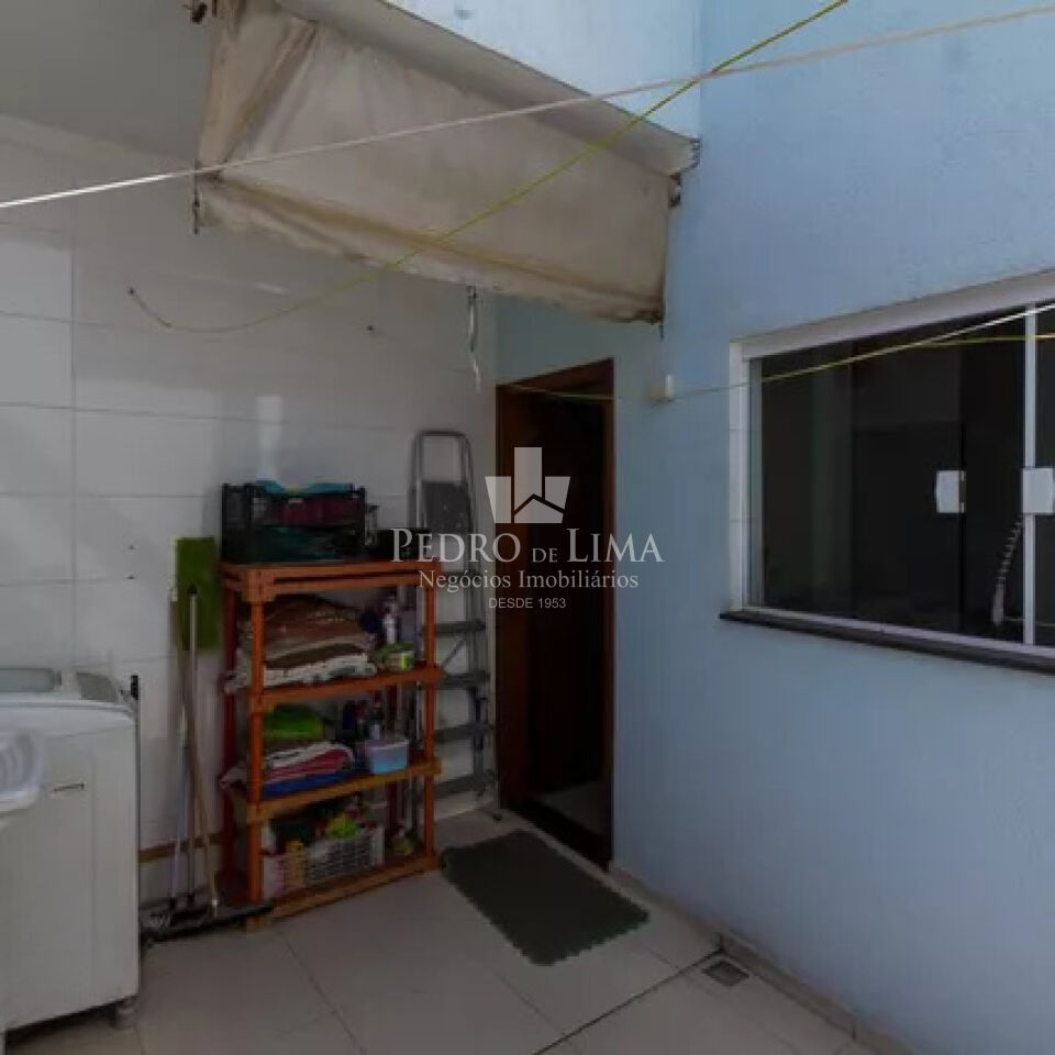 Sobrado 3 domitórios, 4 vagas, 167m² ; Vila Carrão