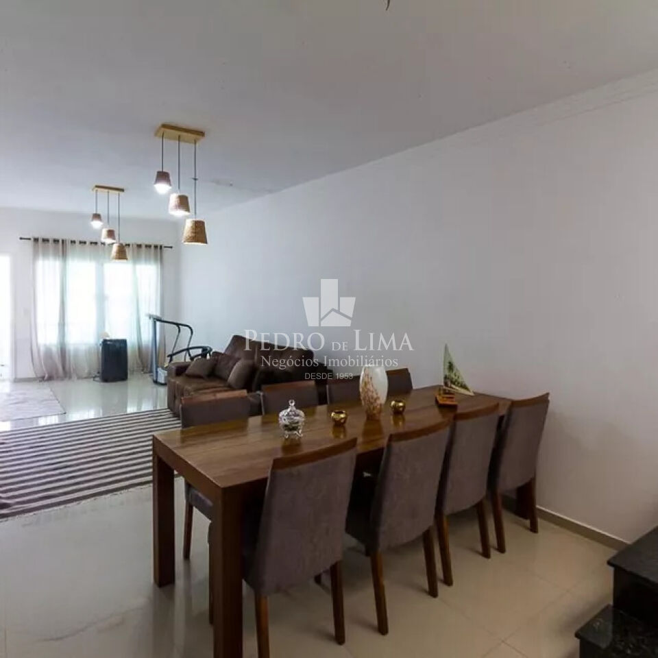 Sobrado 3 domitórios, 4 vagas, 167m² ; Vila Carrão