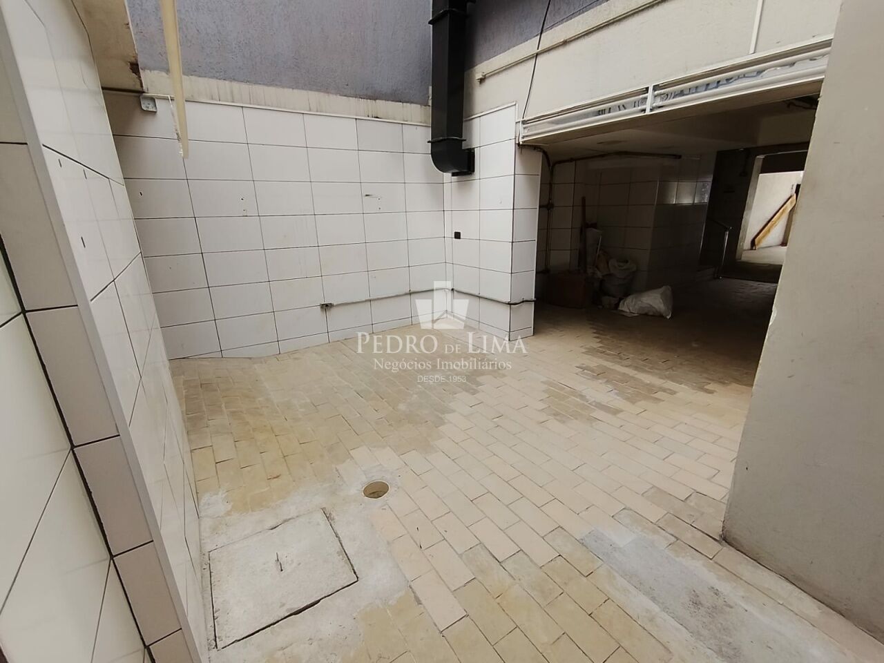 Ótimo Imóvel Comercial de 114m² configurado para segmento de "Alimentação"!