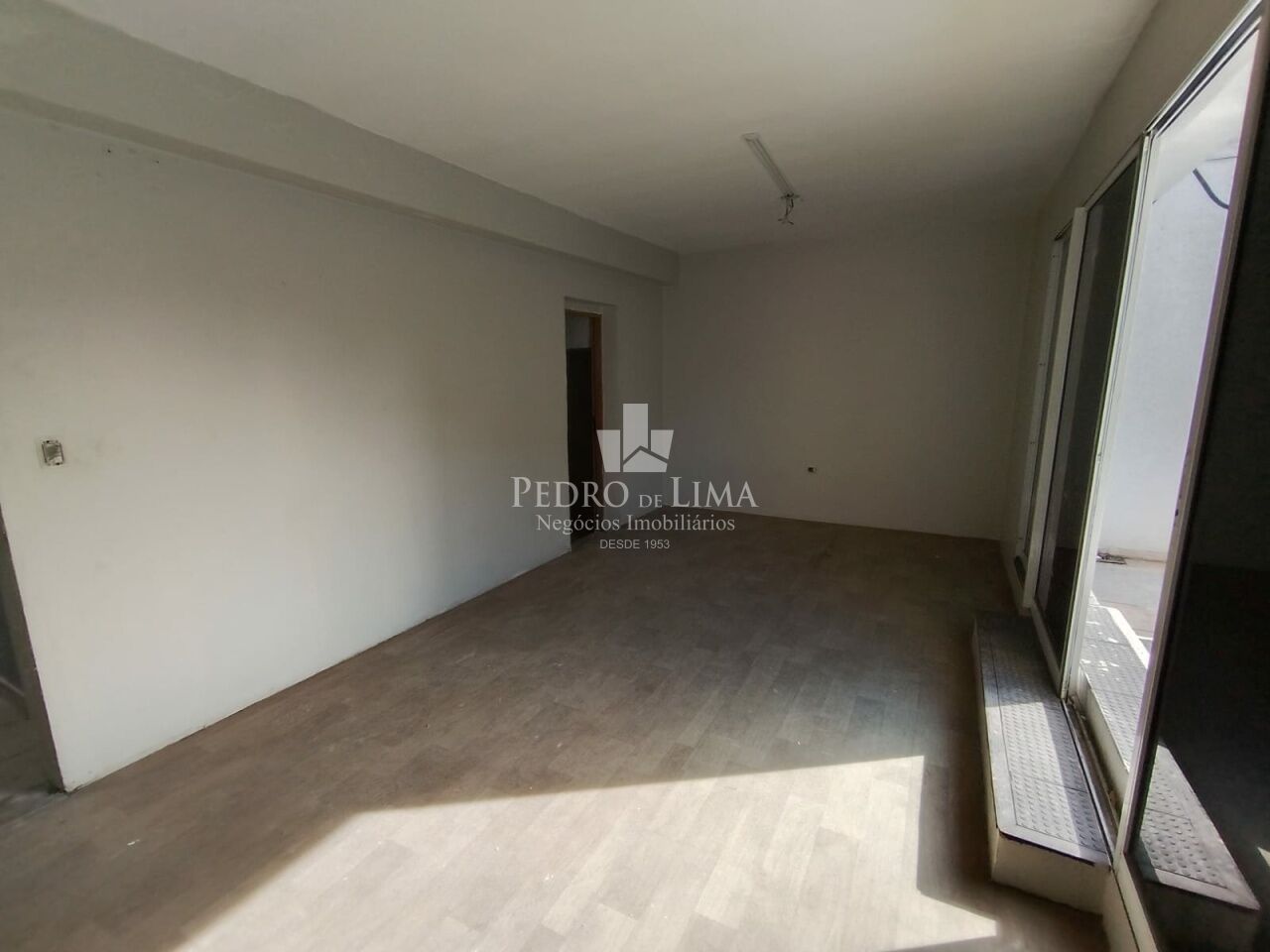 Ótimo Imóvel Comercial de 114m² configurado para segmento de "Alimentação"!