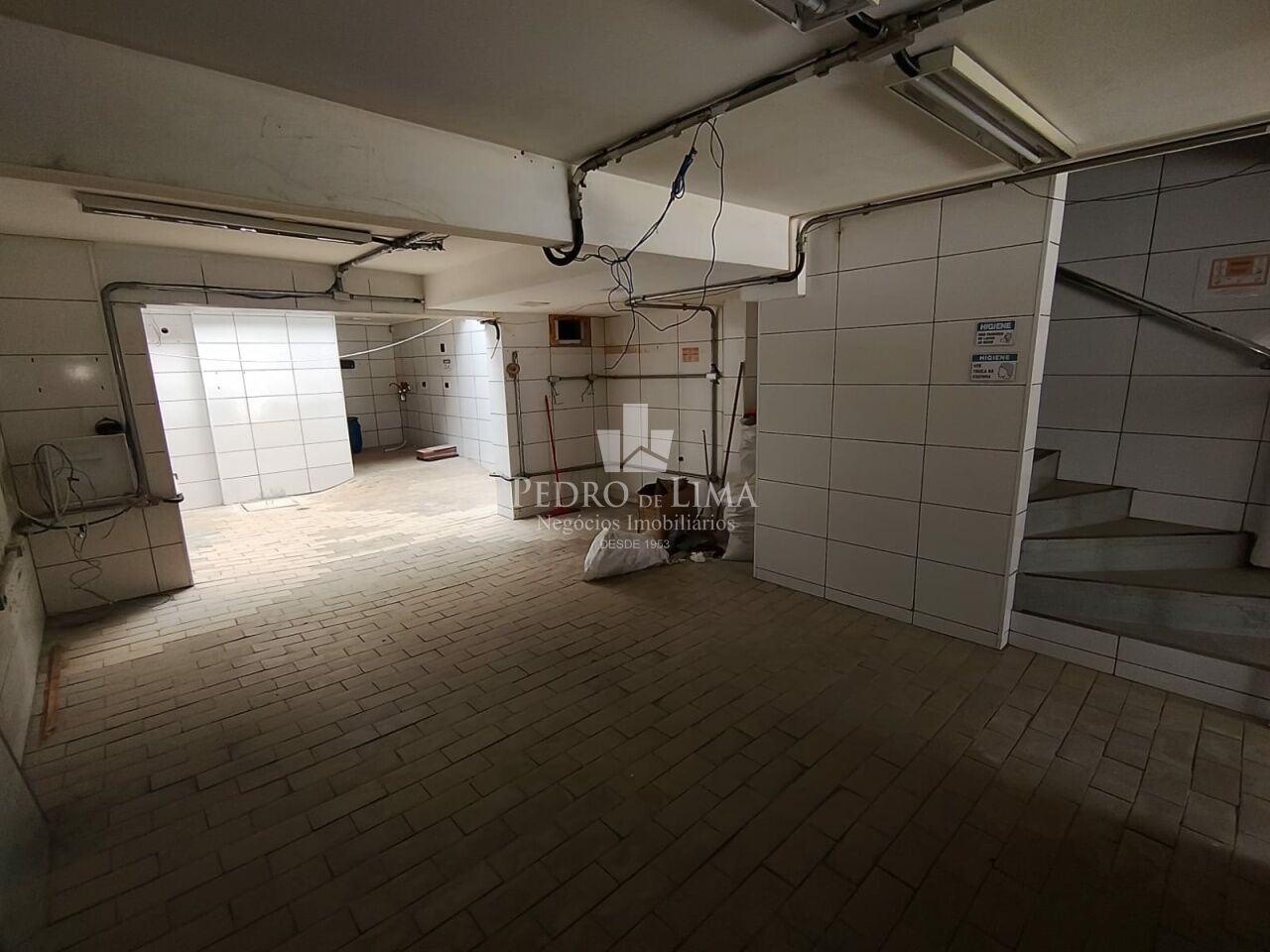 Ótimo Imóvel Comercial de 114m² configurado para segmento de "Alimentação"!