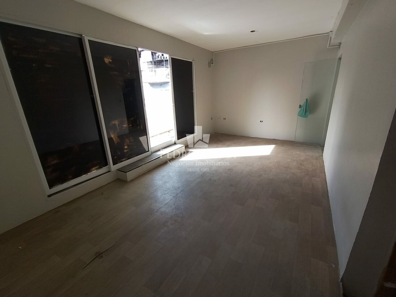 Ótimo Imóvel Comercial de 114m² configurado para segmento de "Alimentação"!