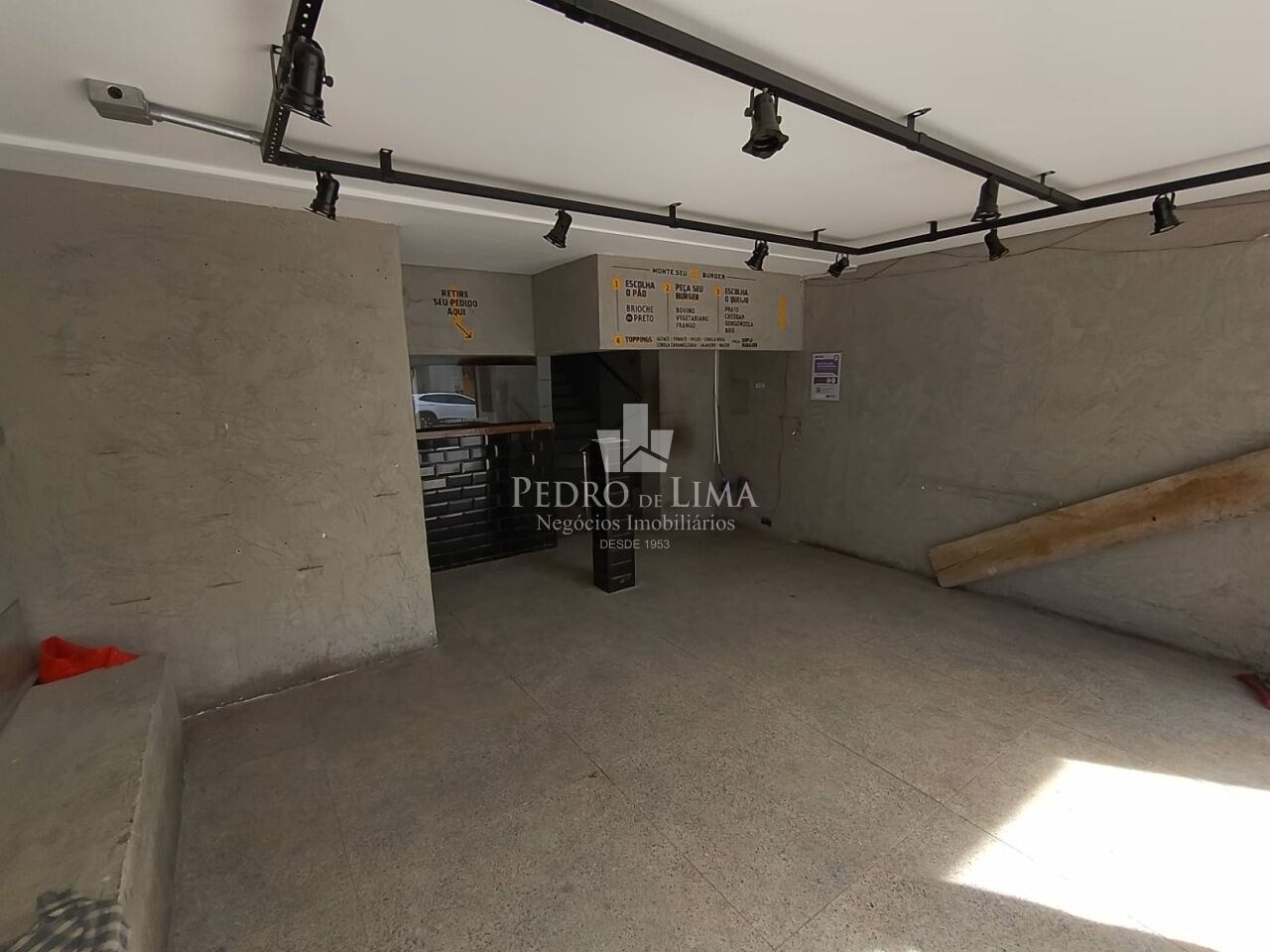 imagem do imovel Ótimo Imóvel Comercial de 114m² configurado para segmento de "Alimentação"! ref: TP30557
