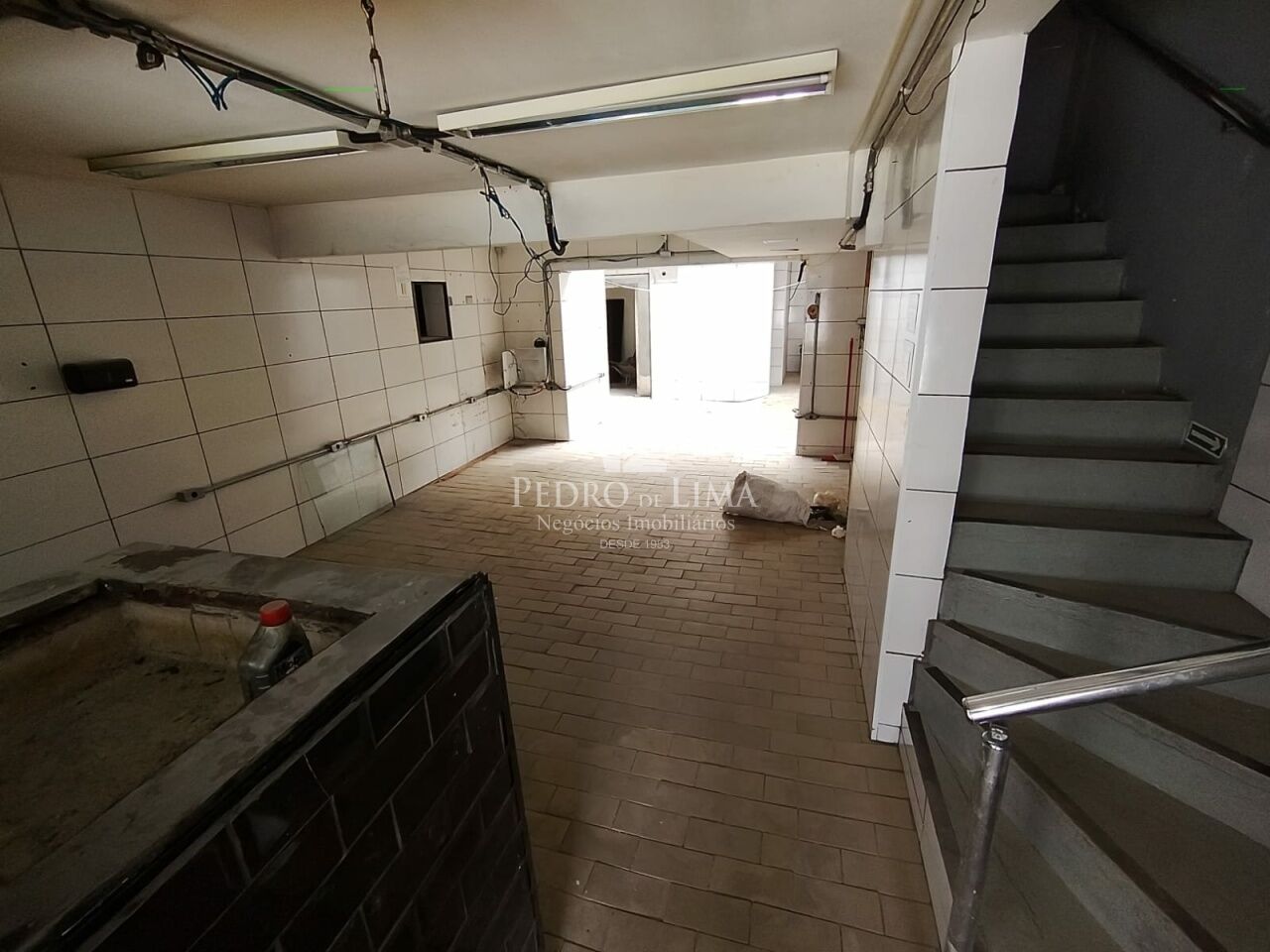Ótimo Imóvel Comercial de 114m² configurado para segmento de "Alimentação"!