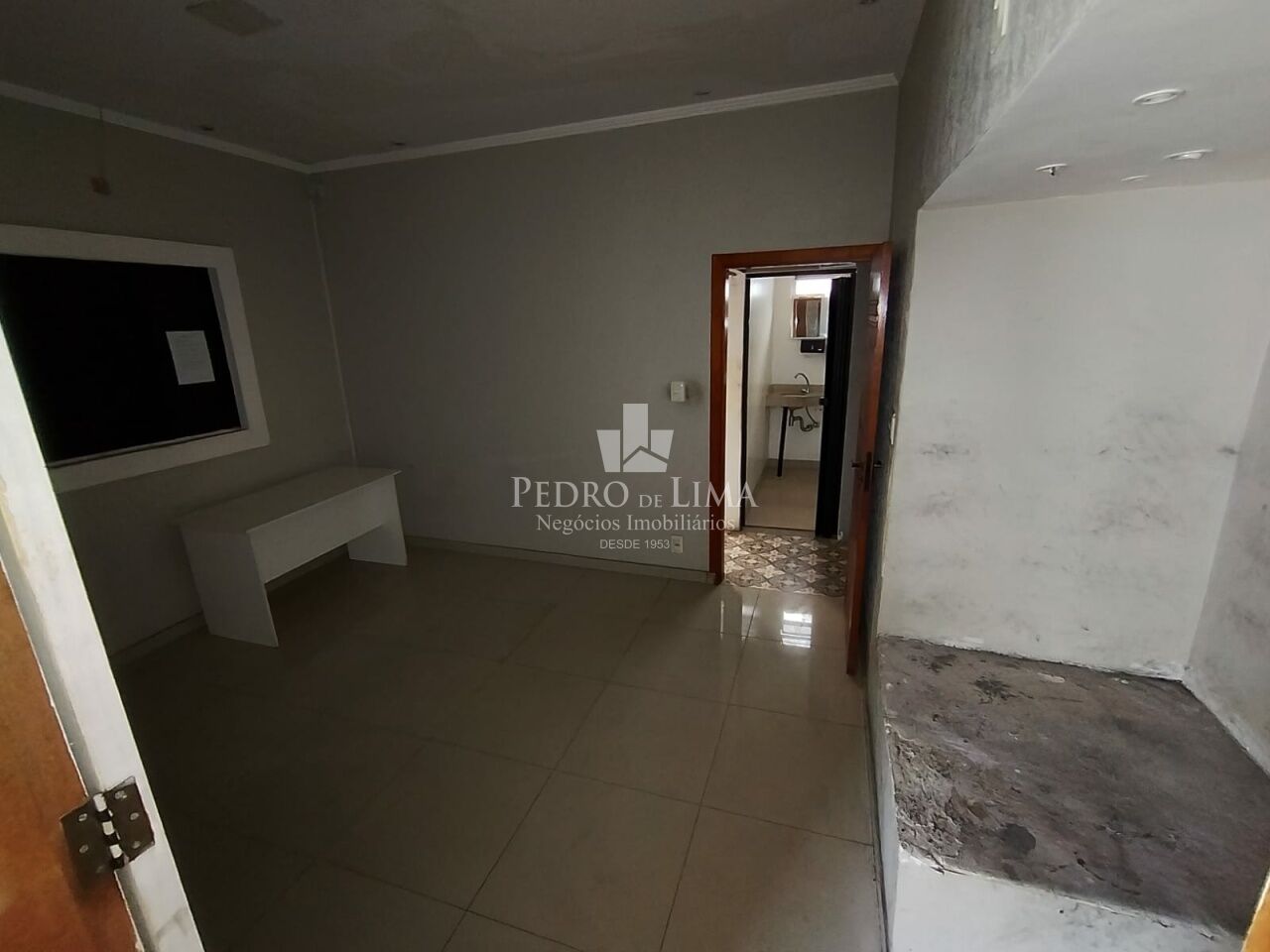 Ótimo Imóvel Comercial de 114m² configurado para segmento de "Alimentação"!