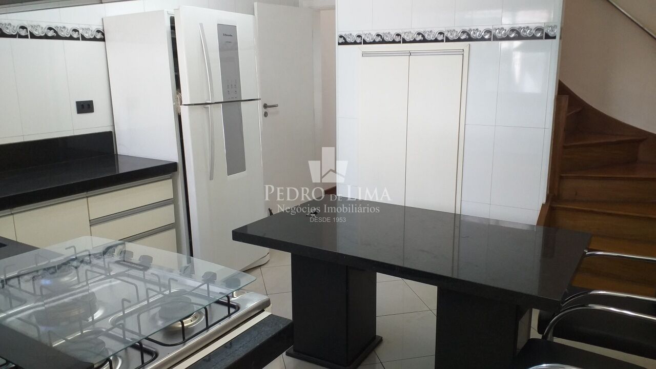 Sobrado 120m², 3 Quartos, 2 banheiros, 1 vaga, metrô Tatuapé.