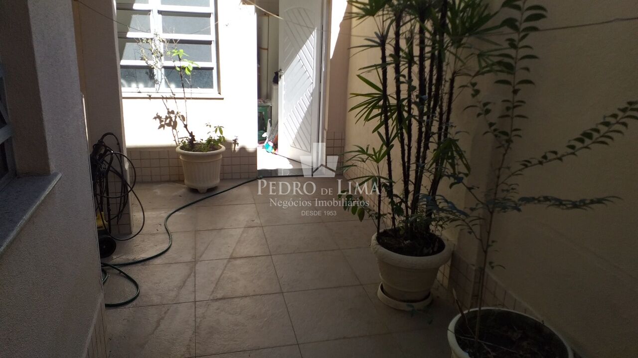 Sobrado 120m², 3 Quartos, 2 banheiros, 1 vaga, metrô Tatuapé.