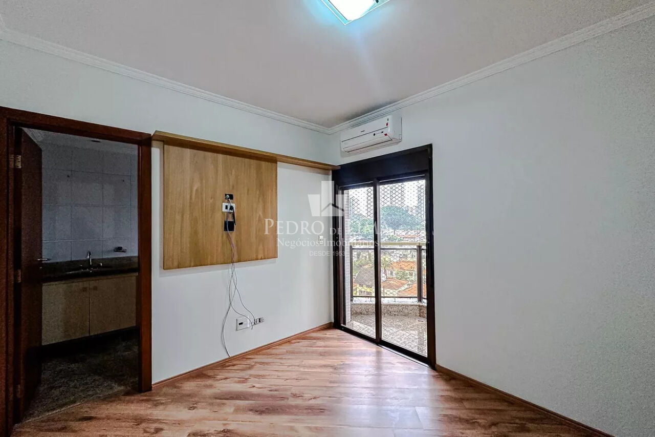 Apartamento no Edifício Meridien ,  todo  reformado,  4  dormitórios , 2 suítes ,  2  vagas
