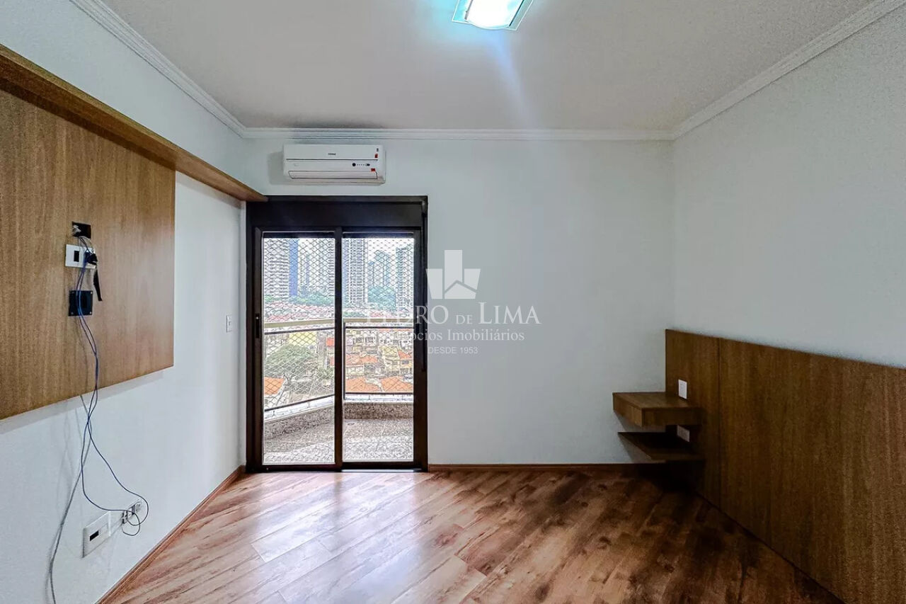 Apartamento no Edifício Meridien ,  todo  reformado,  4  dormitórios , 2 suítes ,  2  vagas