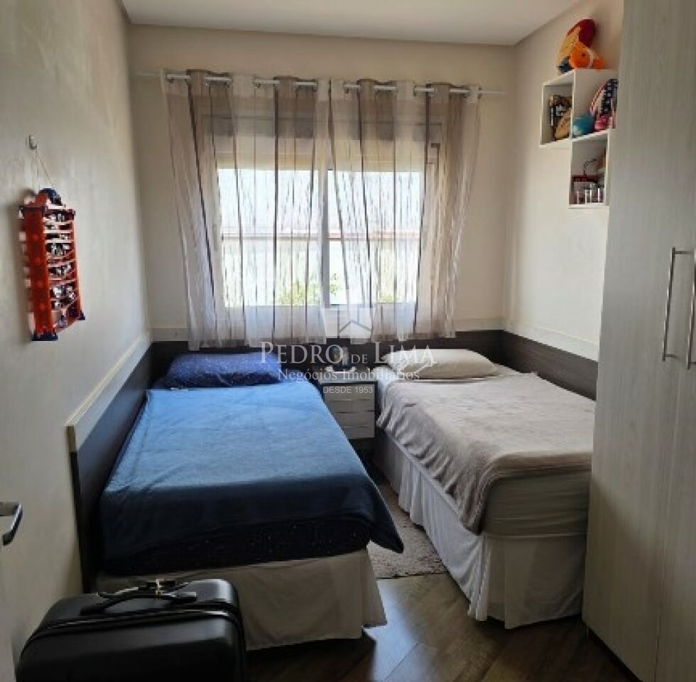 Sobrado frontal, 3 dormitórios, 1 suítes, 2 vagas, Parque São Lucas