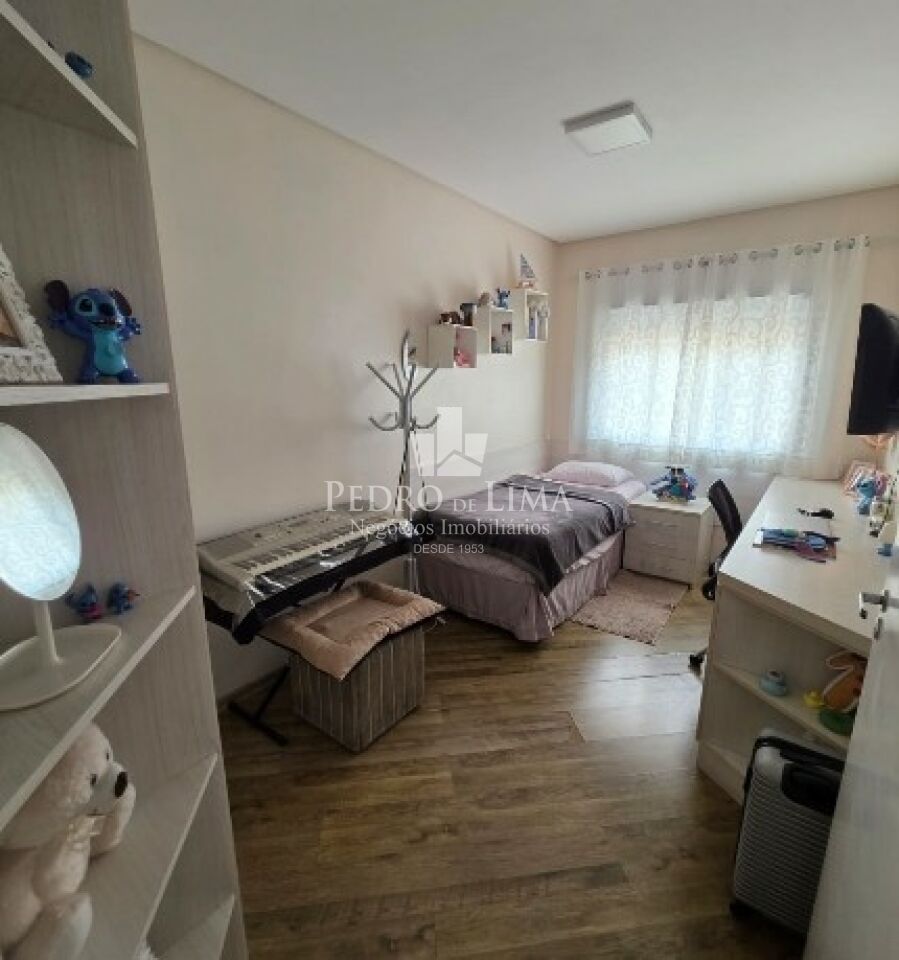 Sobrado frontal, 3 dormitórios, 1 suítes, 2 vagas, Parque São Lucas