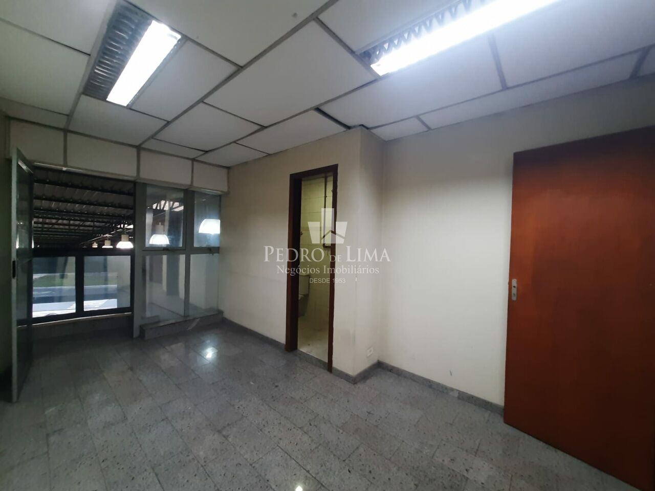 Salão Comercial com 369m² - Vila Ema