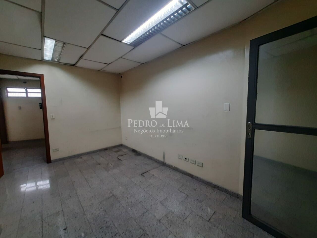 Salão Comercial com 369m² - Vila Ema