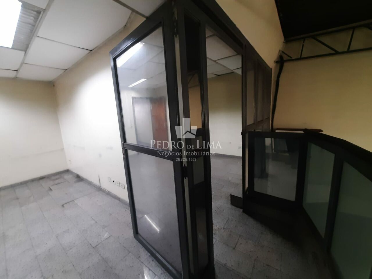 Salão Comercial com 369m² - Vila Ema