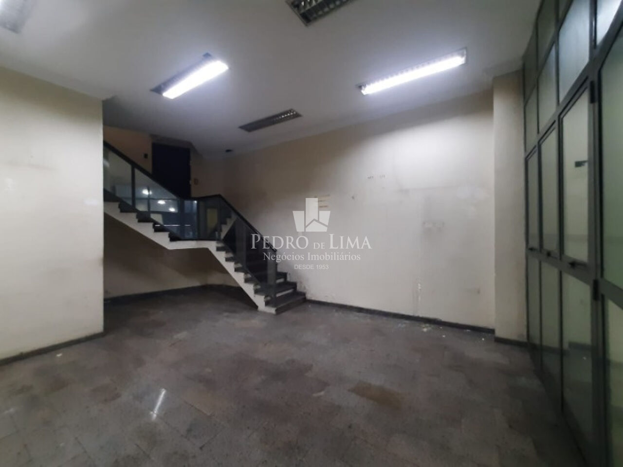 Salão Comercial com 369m² - Vila Ema