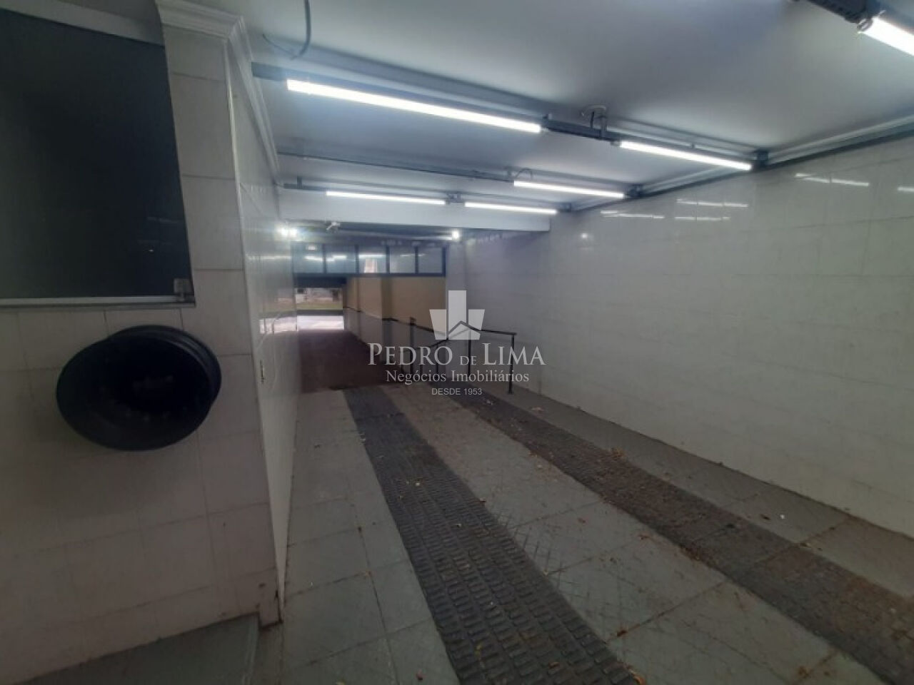 Salão Comercial com 369m² - Vila Ema