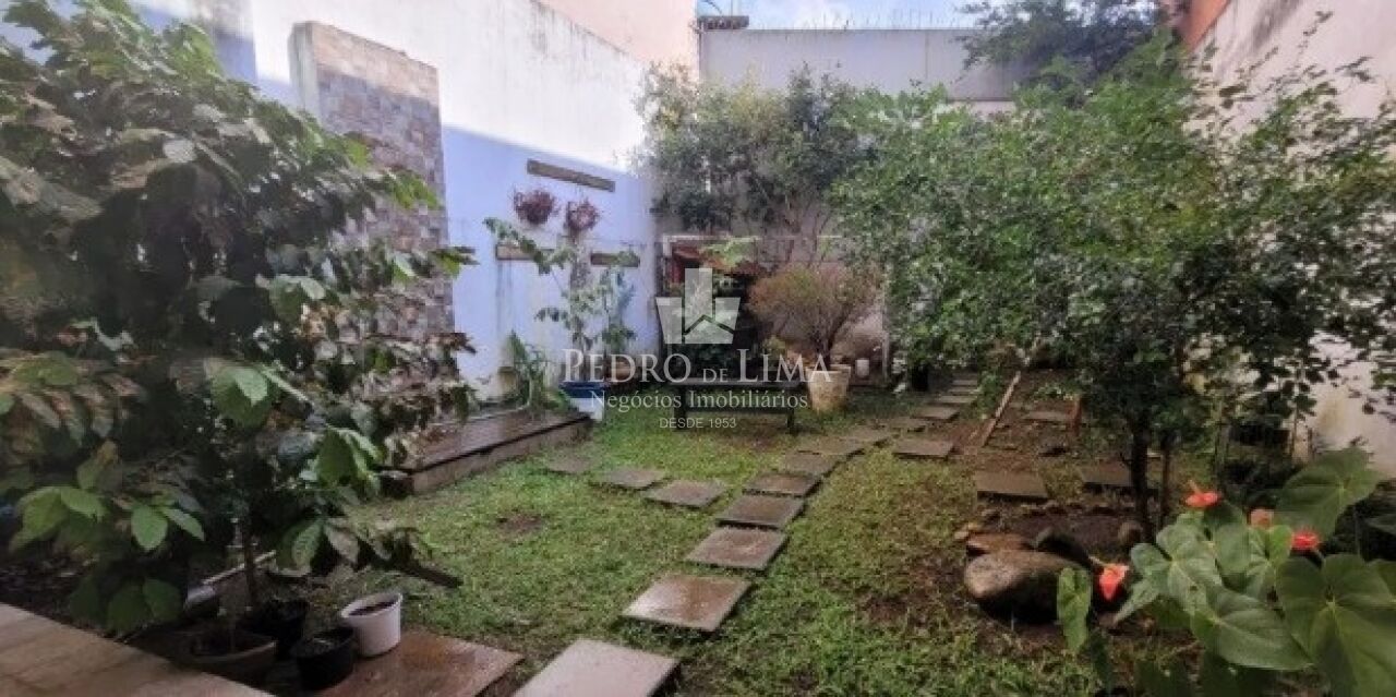 Sobrado Frontal, 4 dormitórios, 3vagas, na Mooca