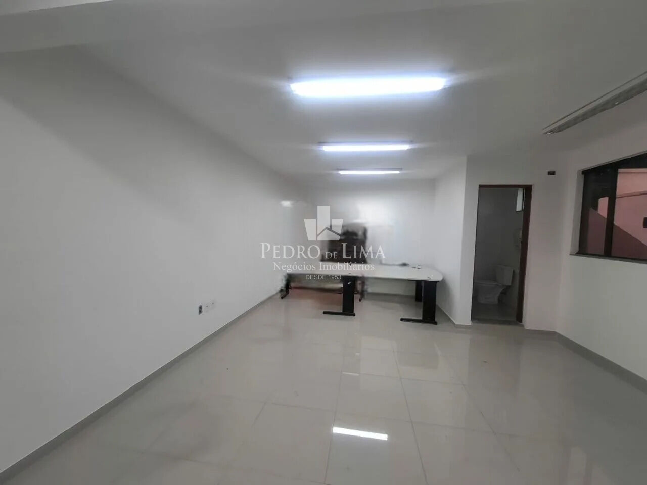 Prédio para comprar ou alugar com 709m² no bairro Tatuapé