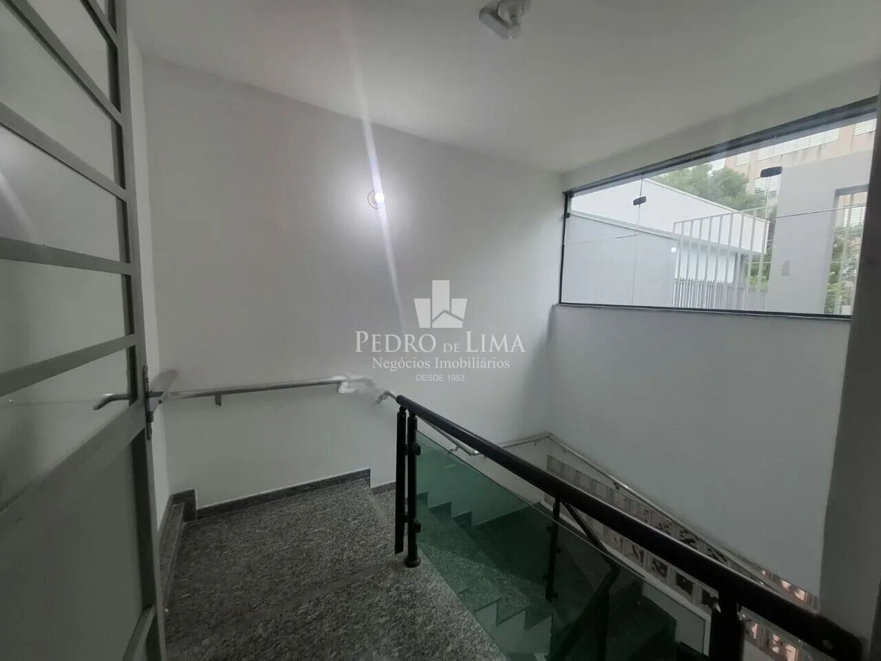 Prédio para comprar ou alugar com 709m² no bairro Tatuapé