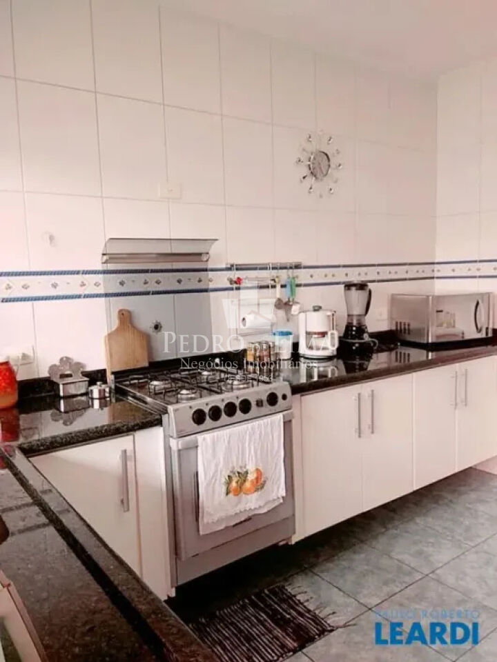 Casa com 2 quartos, 3 vagas , 240m² . Vila Carrão