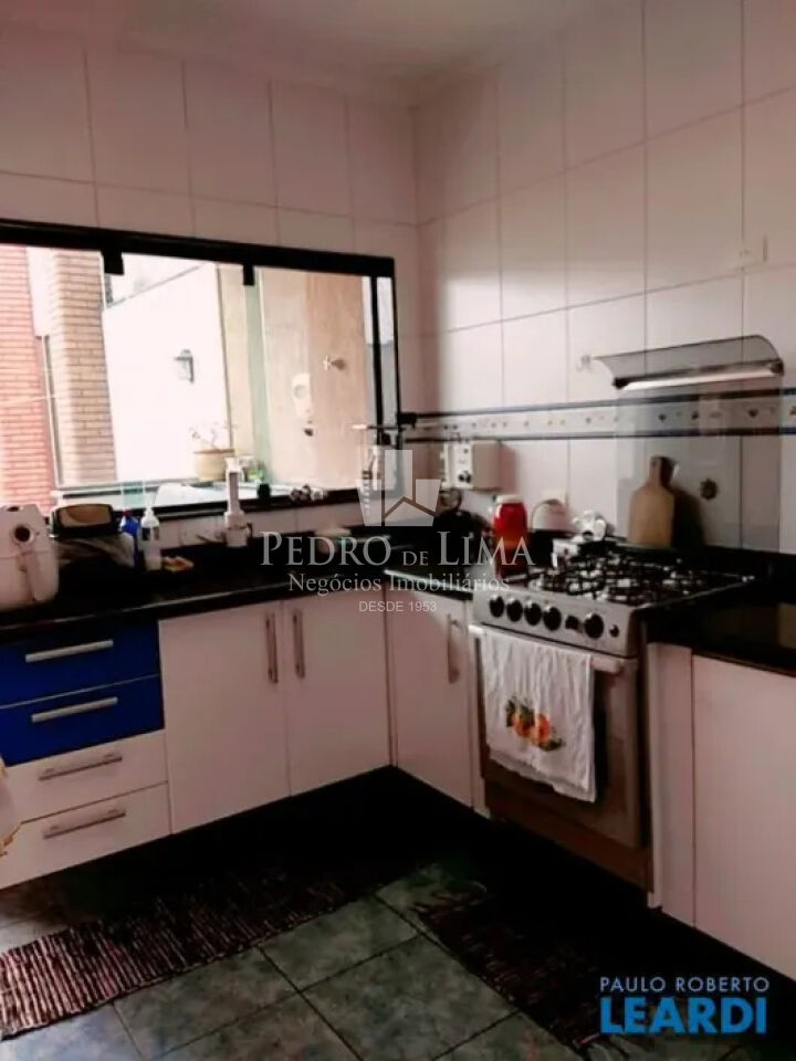 Casa com 2 quartos, 3 vagas , 240m² . Vila Carrão