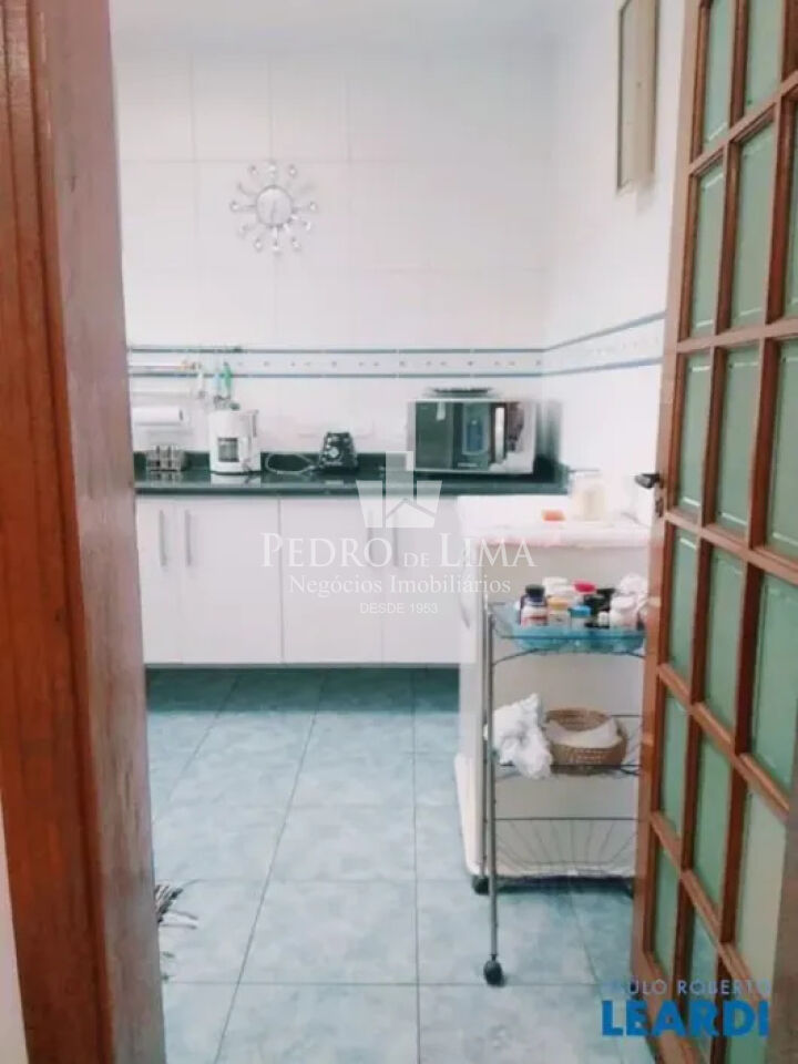 Casa com 2 quartos, 3 vagas , 240m² . Vila Carrão