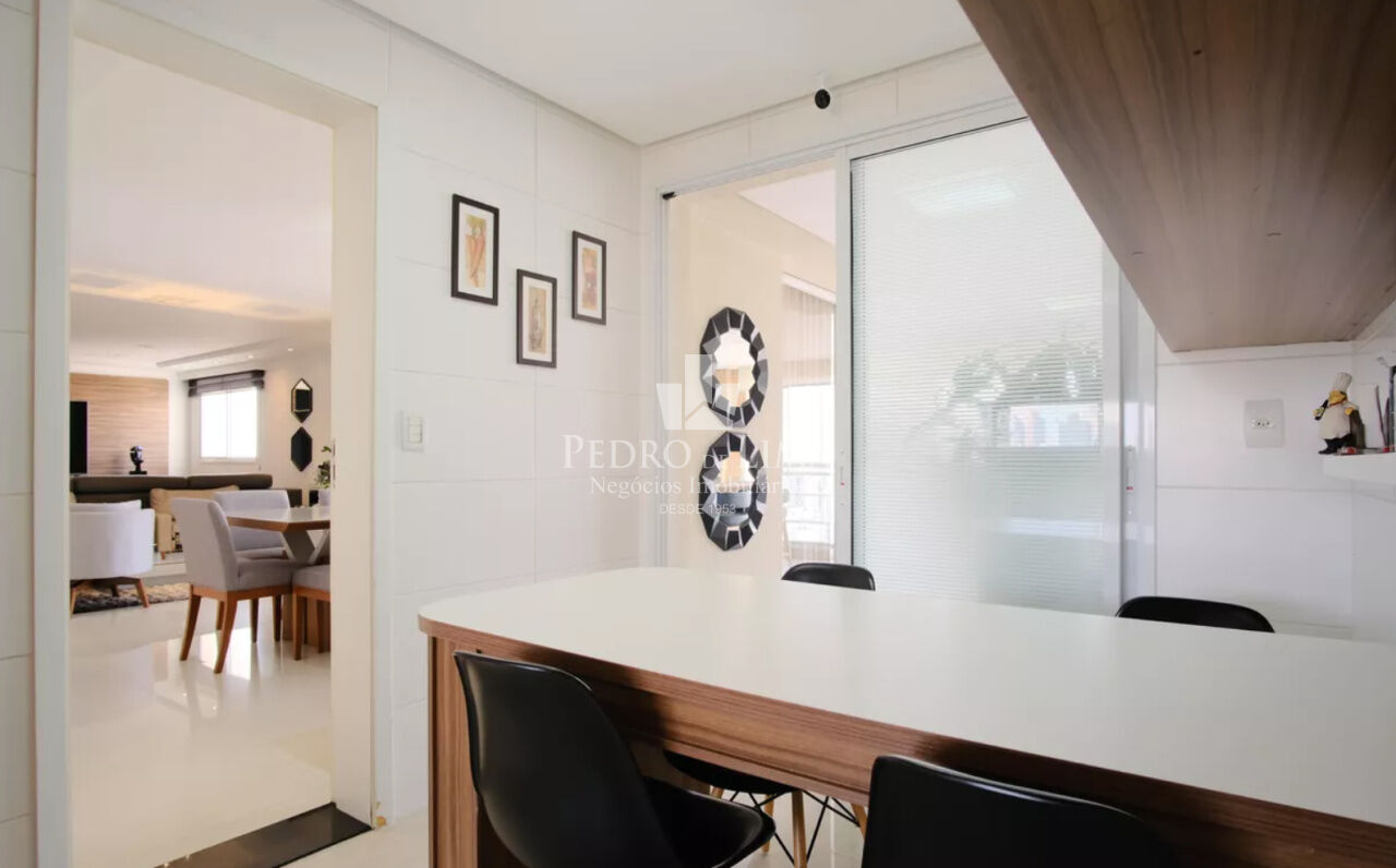 Apartamento com 3 suítes e 4 vagas, 227m²  no Condomínio Monte Serrat - Tatuapé