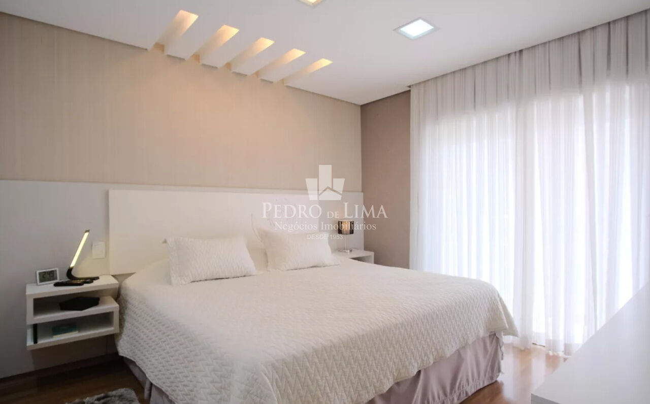 Apartamento com 3 suítes e 4 vagas, 227m²  no Condomínio Monte Serrat - Tatuapé