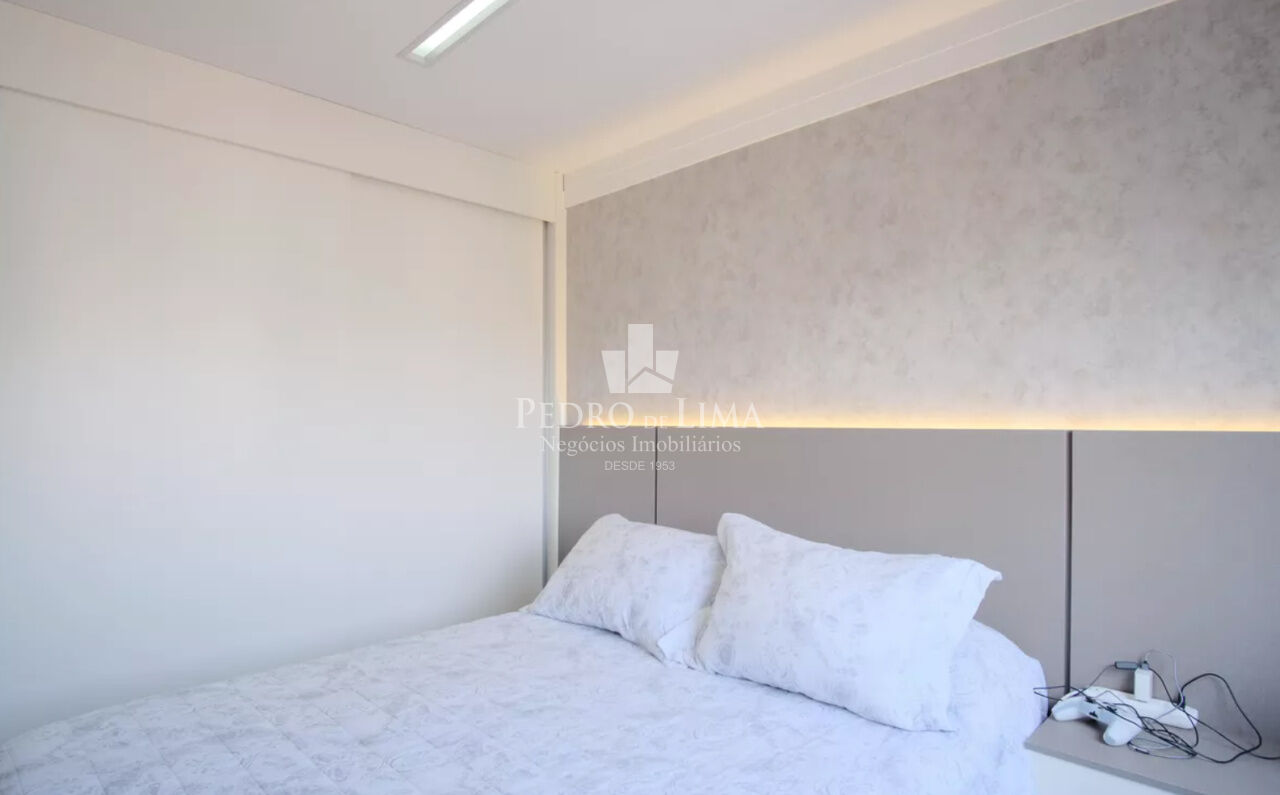 Apartamento com 3 suítes e 4 vagas, 227m²  no Condomínio Monte Serrat - Tatuapé