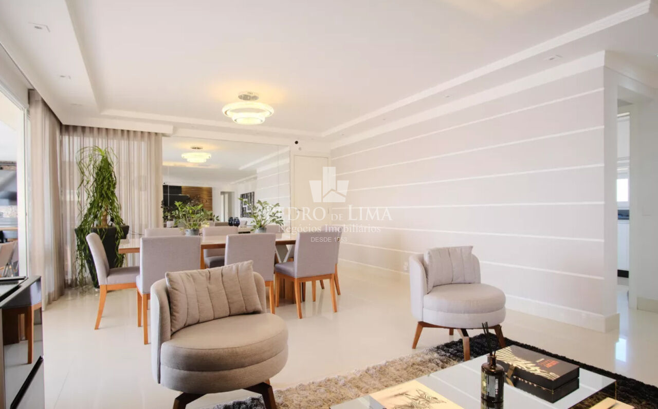 Apartamento com 3 suítes e 4 vagas, 227m²  no Condomínio Monte Serrat - Tatuapé