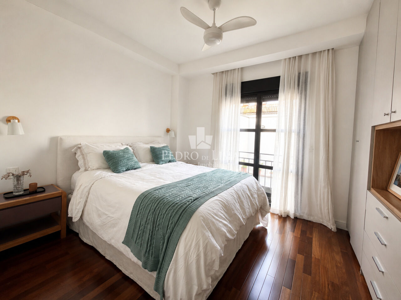 Casa de Vila na Mooca 2 quartos sendo 2 suítes , 3 banheiro, espaço gourmet, 2 vagas de garagem