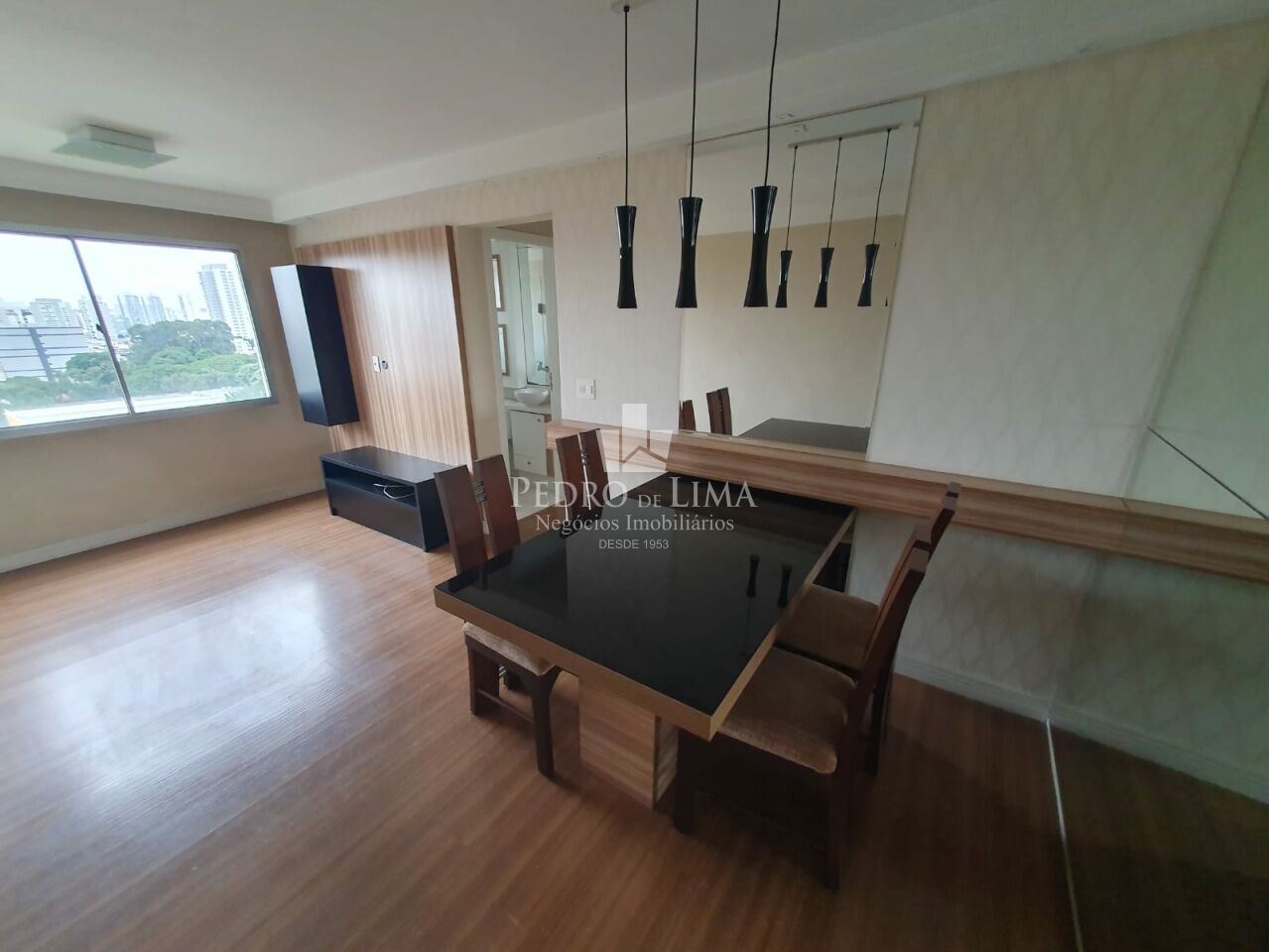 Apartamento no Tatuapé a 100 m do Metrô Carrão, 60m², 2 quartos, 1 banheiro e 1 vaga
