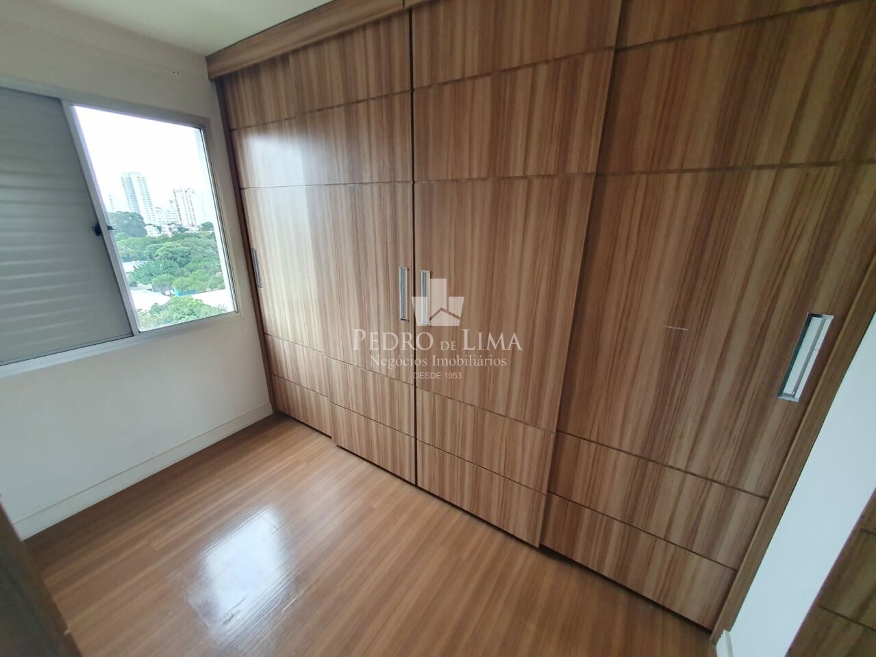 Apartamento no Tatuapé a 100 m do Metrô Carrão, 60m², 2 quartos, 1 banheiro e 1 vaga