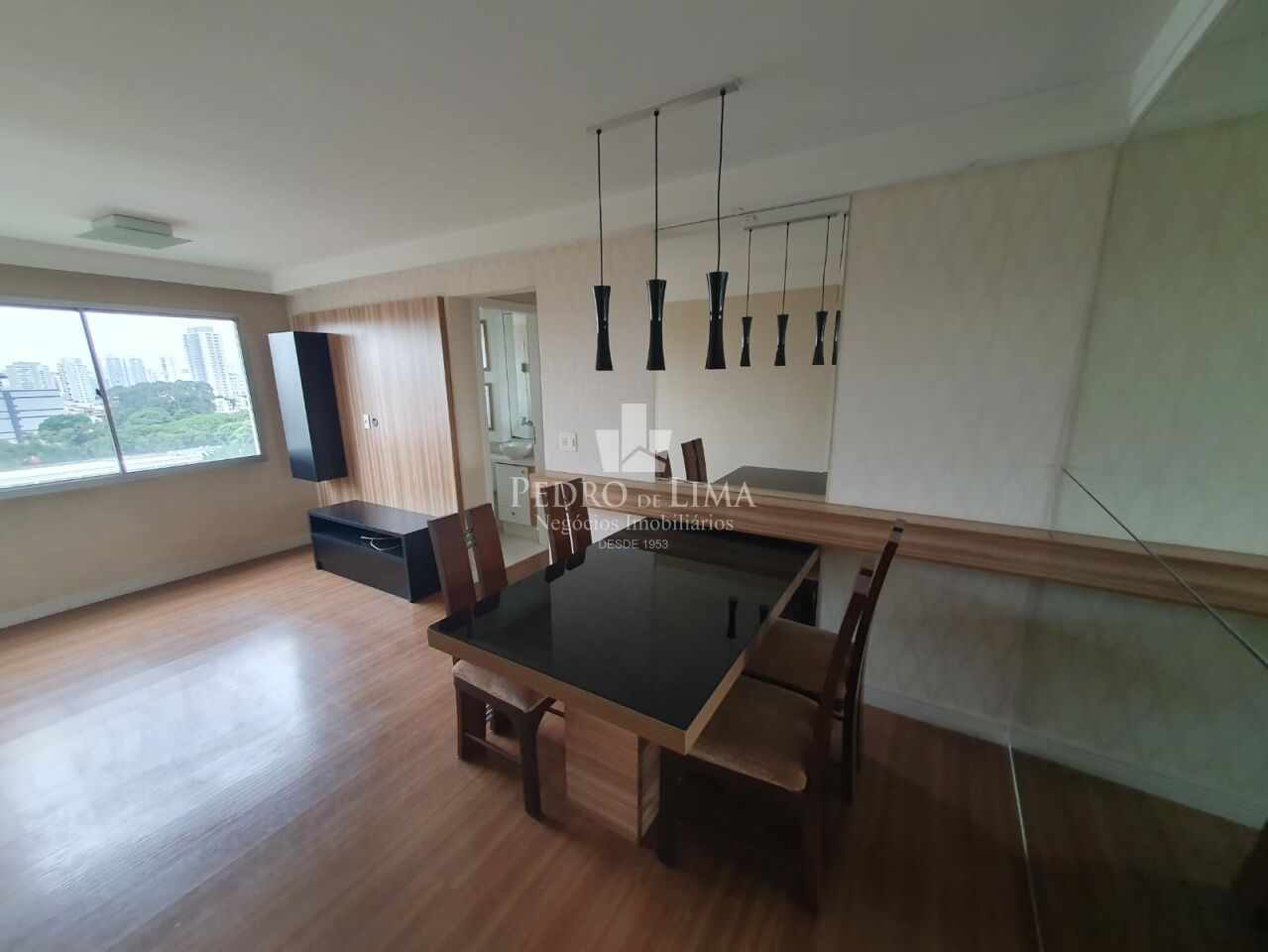 imagem do imovel Apartamento no Tatuapé a 100 m do Metrô Carrão, 60m², 2 quartos, 1 banheiro e 1 vaga ref: TP30621