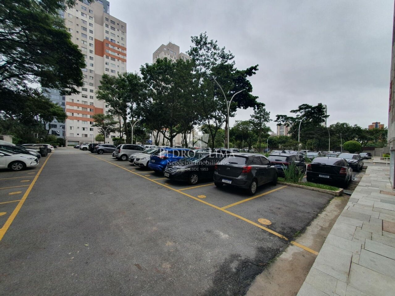 Apartamento no Tatuapé a 100 m do Metrô Carrão, 60m², 2 quartos, 1 banheiro e 1 vaga