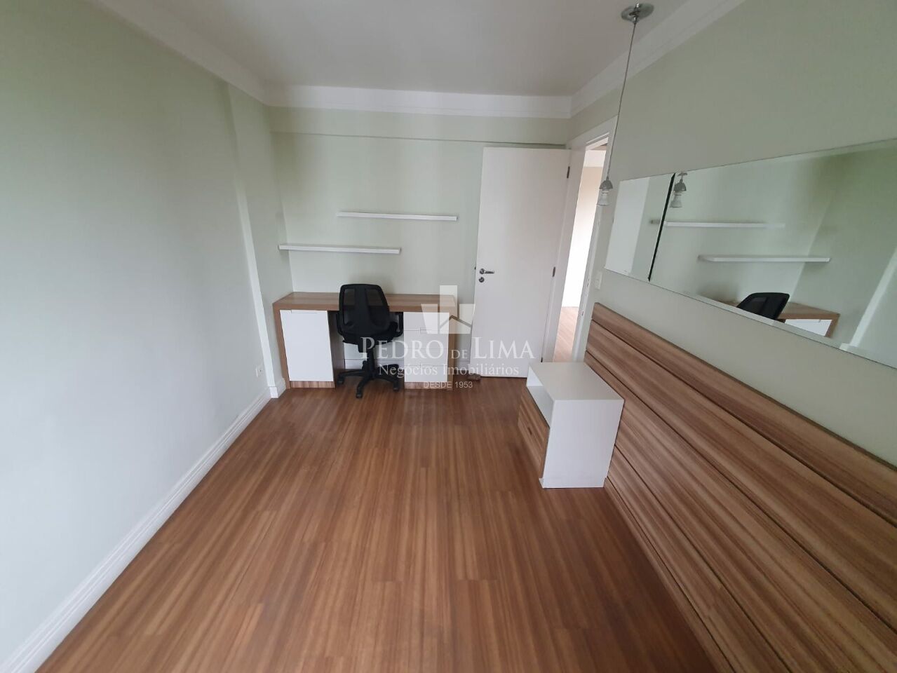 Apartamento no Tatuapé a 100 m do Metrô Carrão, 60m², 2 quartos, 1 banheiro e 1 vaga