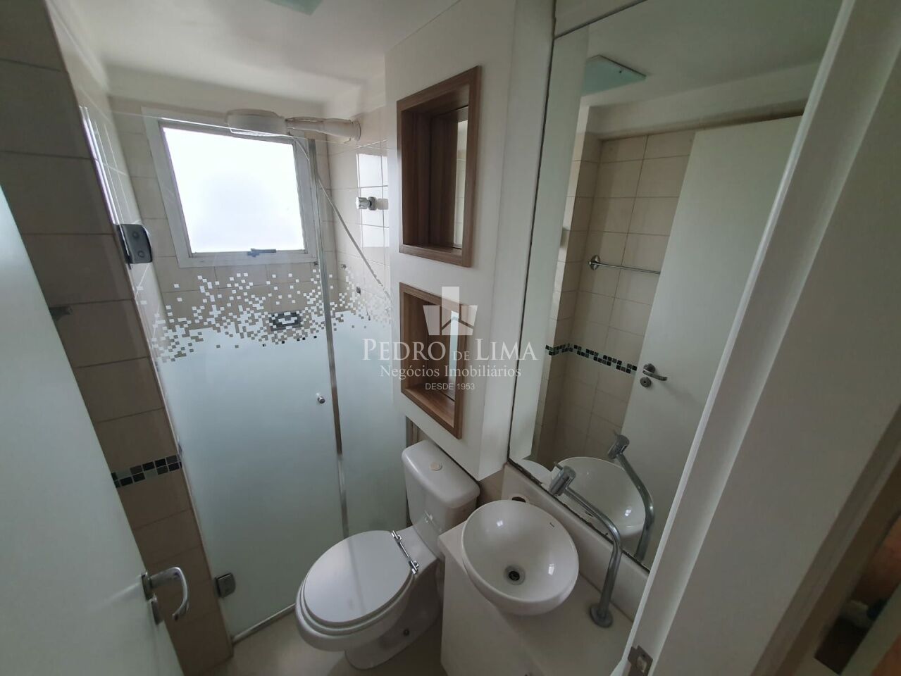 Apartamento no Tatuapé a 100 m do Metrô Carrão, 60m², 2 quartos, 1 banheiro e 1 vaga