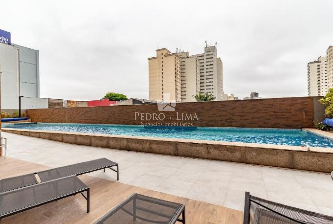 Apartamento na Mooca, 129m² 3 suítes, varanda com churrasqueira e 2 vagas.