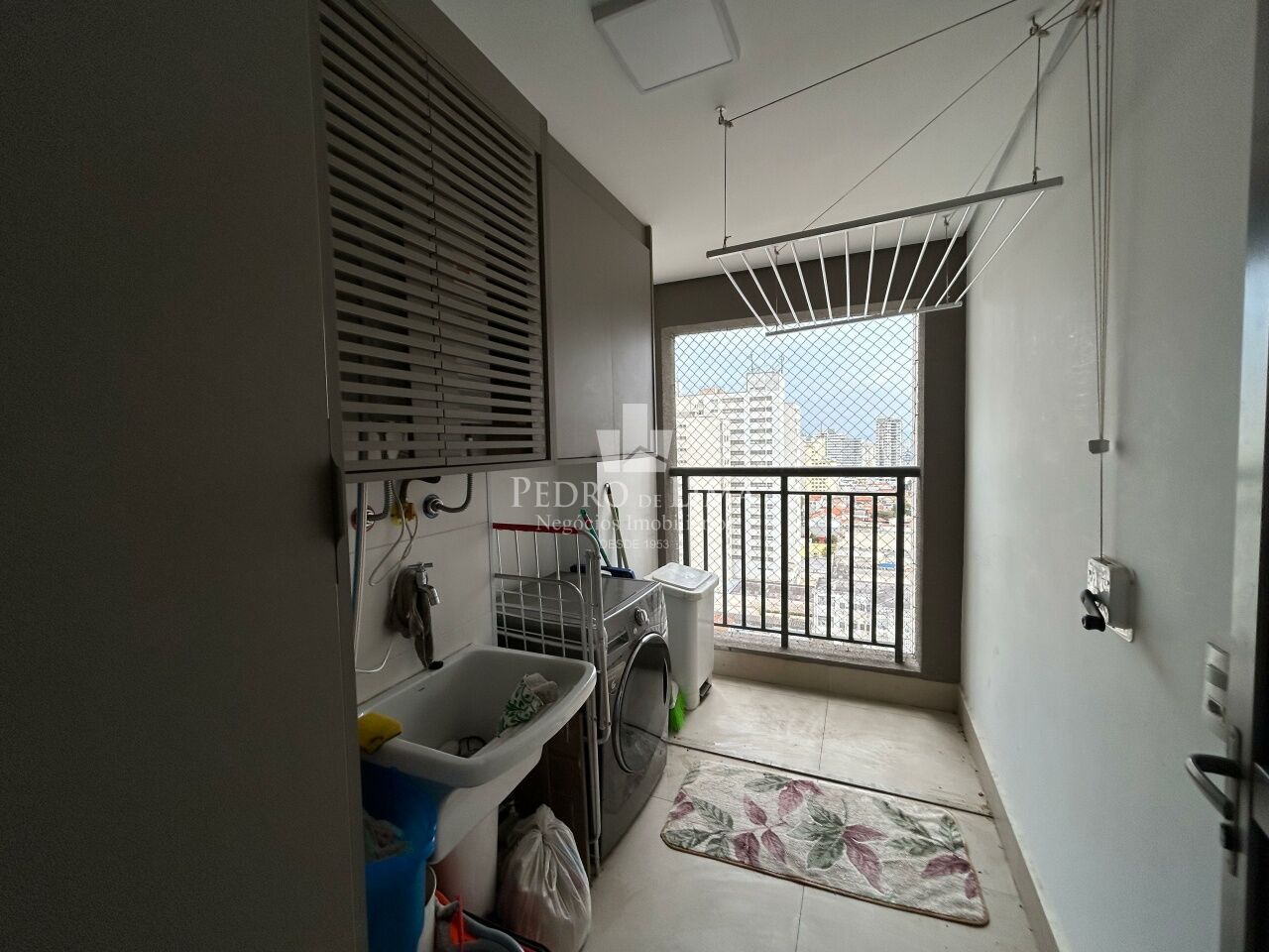 Apartamento na Mooca, 129m² 3 suítes, varanda com churrasqueira e 2 vagas.