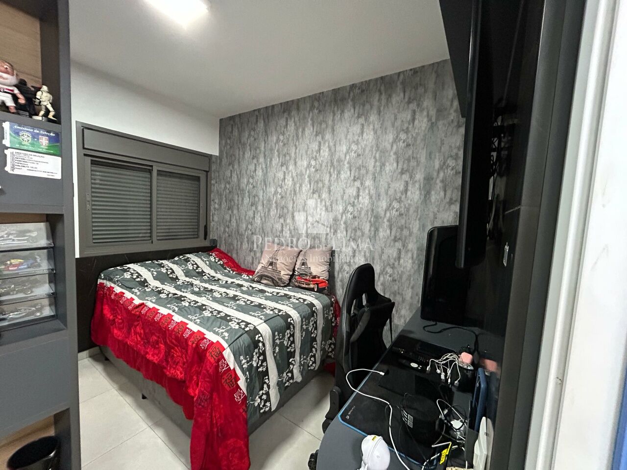 Apartamento na Mooca, 129m² 3 suítes, varanda com churrasqueira e 2 vagas.
