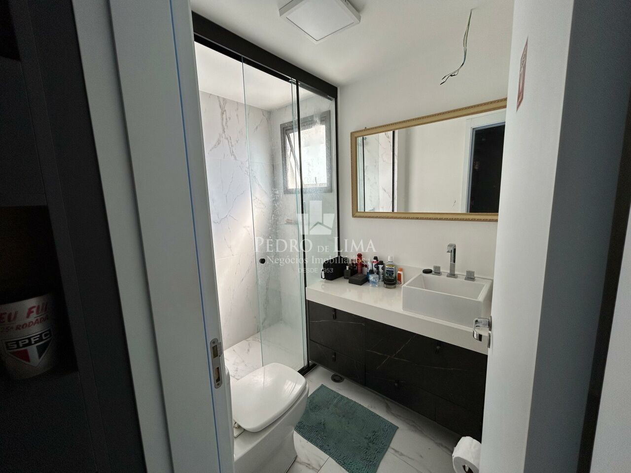 Apartamento na Mooca, 129m² 3 suítes, varanda com churrasqueira e 2 vagas.