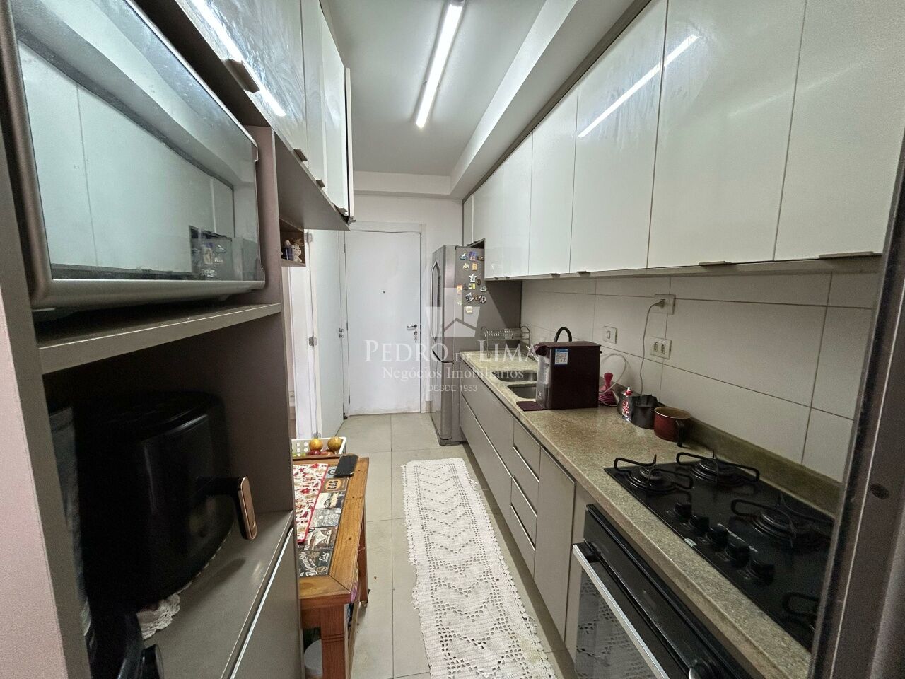 Apartamento na Mooca, 129m² 3 suítes, varanda com churrasqueira e 2 vagas.