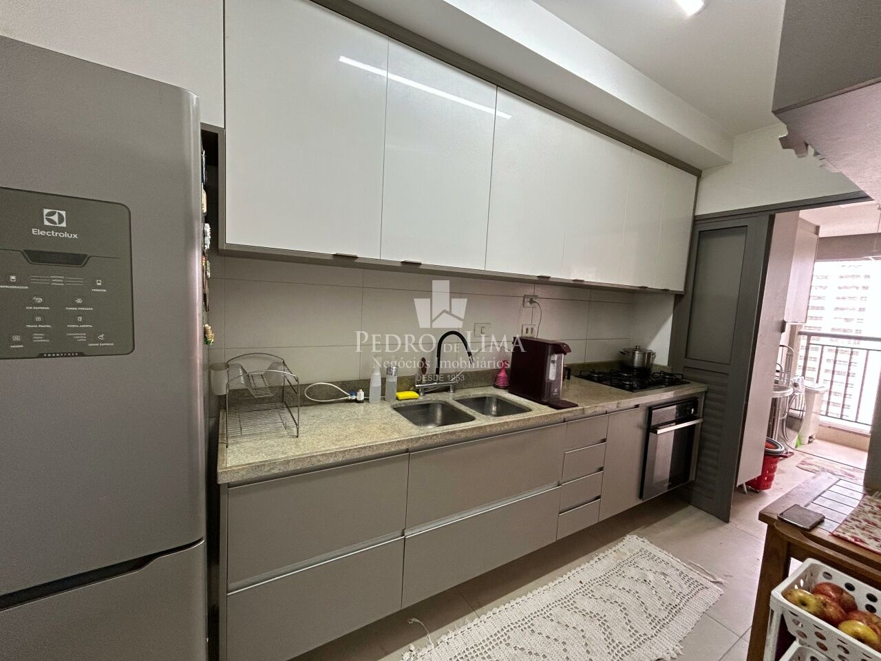 Apartamento na Mooca, 129m² 3 suítes, varanda com churrasqueira e 2 vagas.