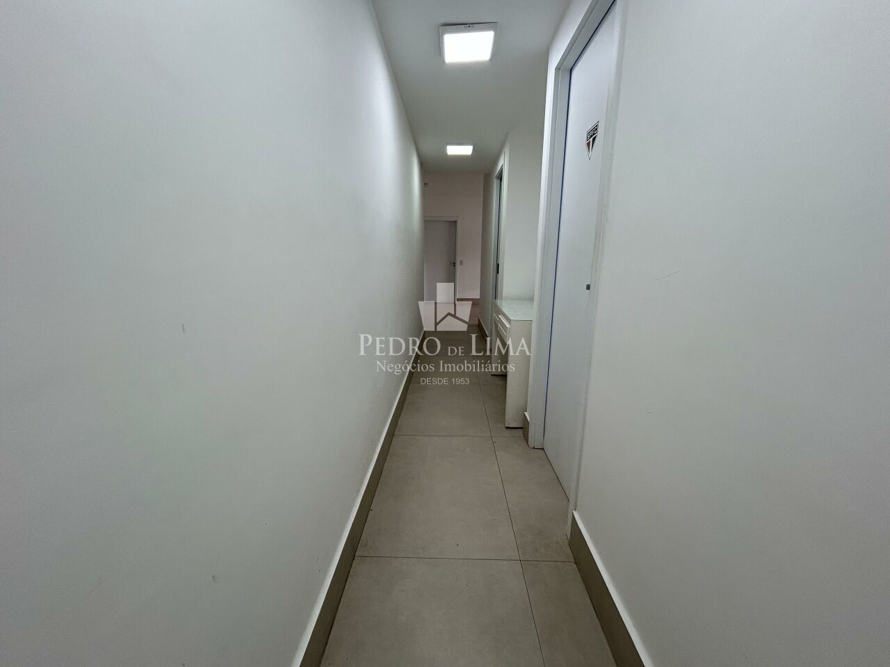 Apartamento na Mooca, 129m² 3 suítes, varanda com churrasqueira e 2 vagas.