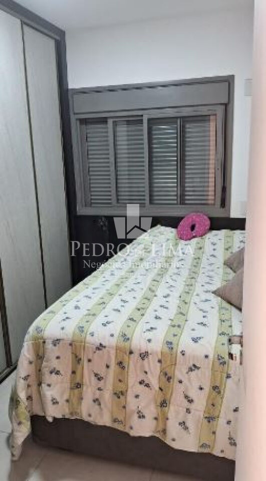 Apartamento na Mooca, 129m² 3 suítes, varanda com churrasqueira e 2 vagas.