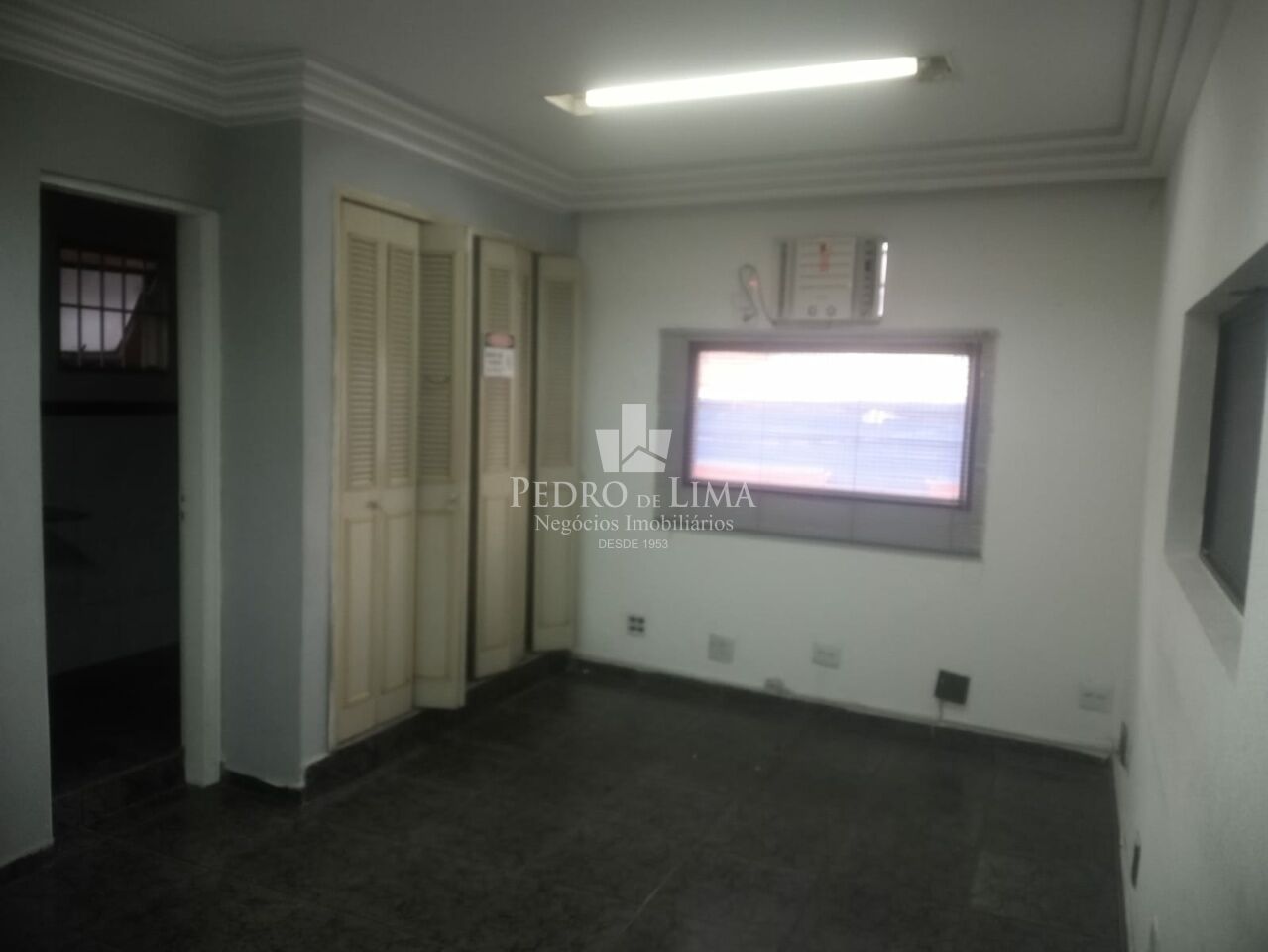 Galpão com  aproximadamente  750m² no Carrão 