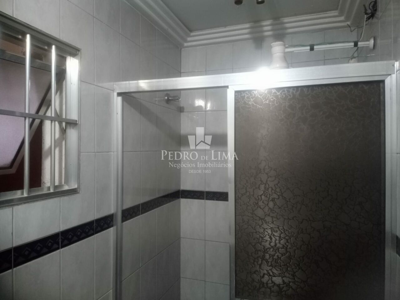 Galpão com  aproximadamente  750m² no Carrão 