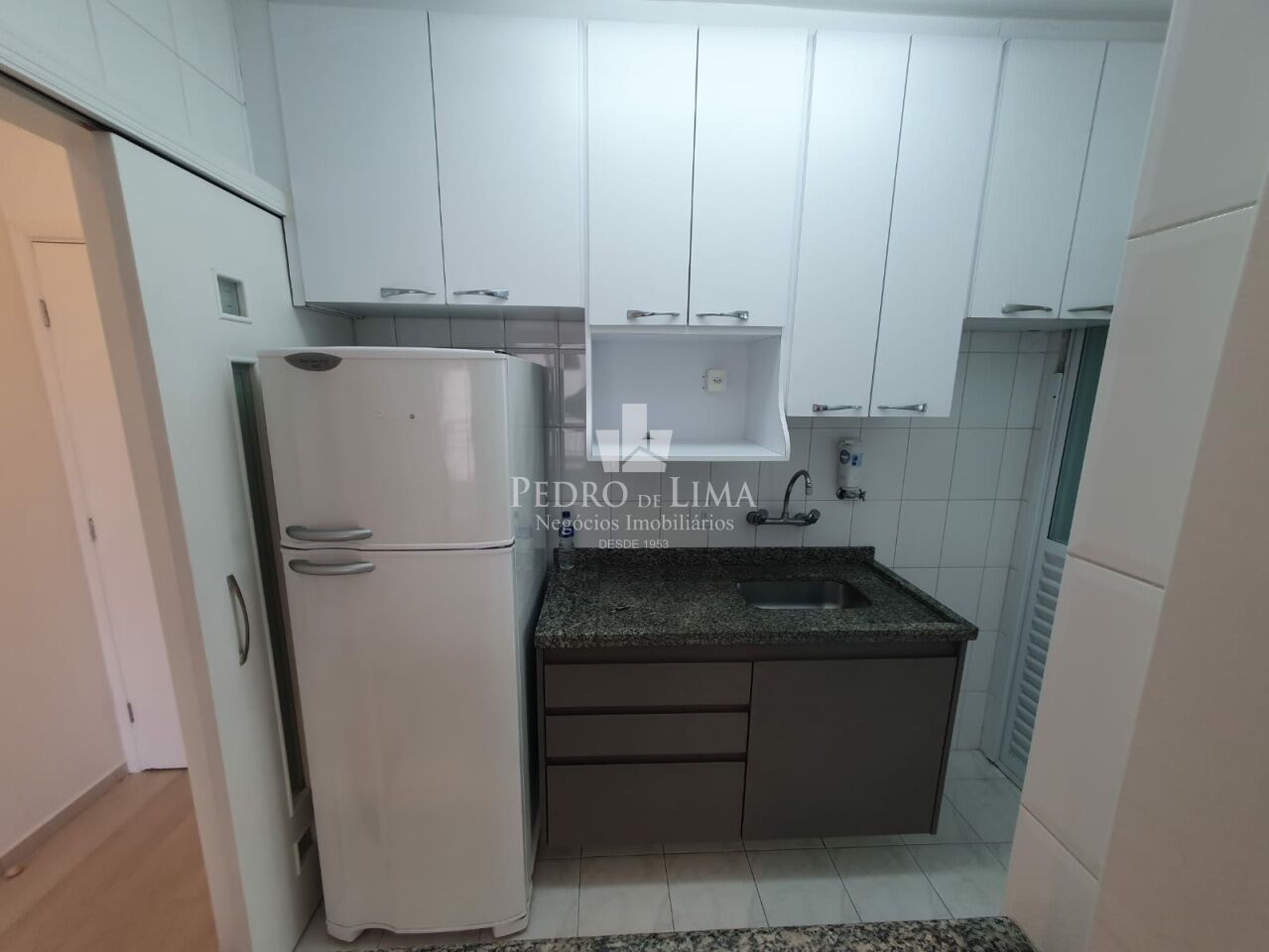 Apartamento no Tatuapé, a duas quadras do Metrô Carrão, 54m2, 2 dormitórios sendo 1 suíte e 3 vagas.